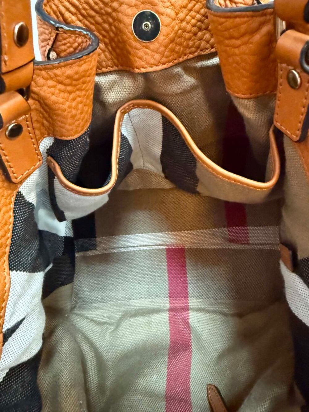 Burberry Maidstone Tote - Picture 6 of 9
